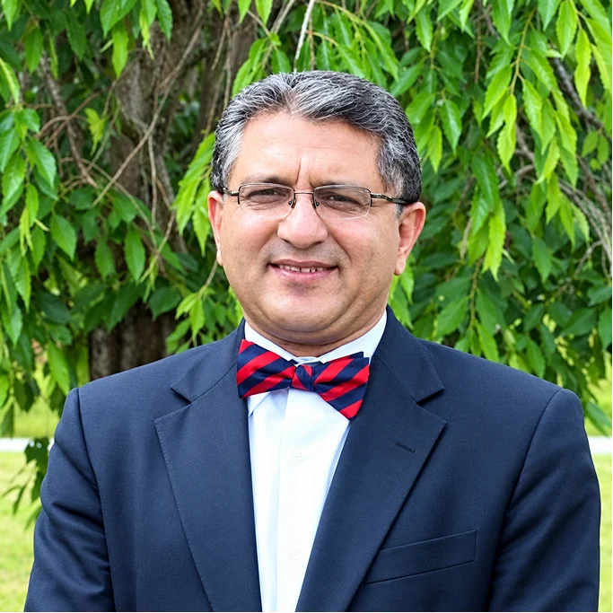 Neeraj Mahboob, MD